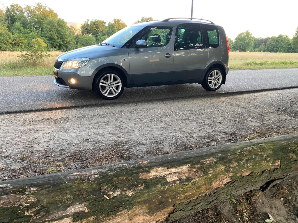 46166972-18.jpg