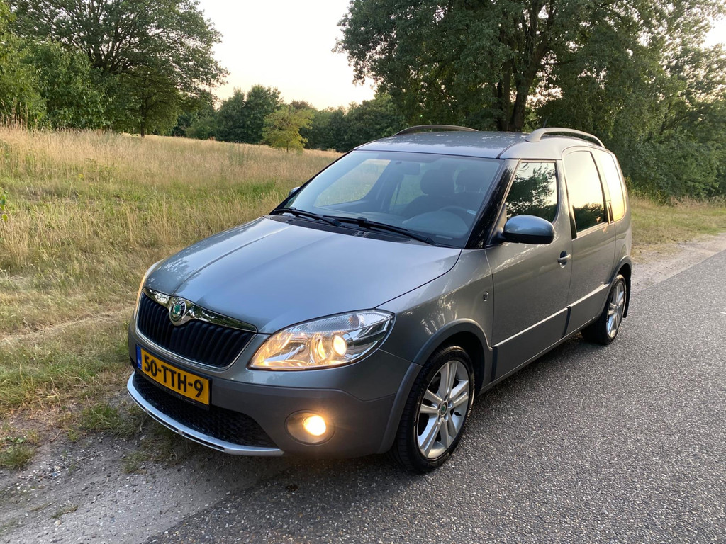 46166972-3.jpg